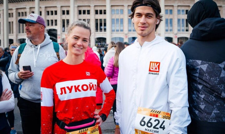 Вспоминаем невероятные моменты Московского марафона!